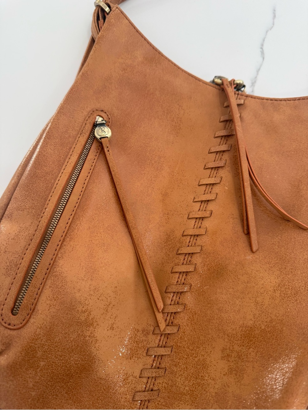 HOBO Merrin Convertible Backpack Whiskey Leather Whipstitch with shimmer - Picture 3 of 16